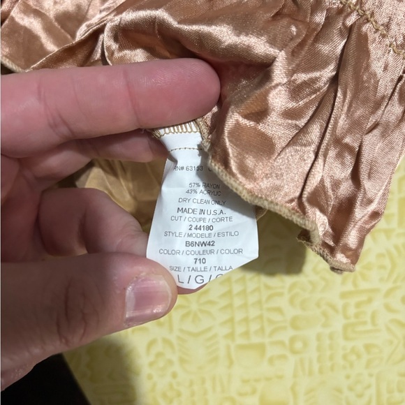 Rampage Gold Ruched Long Sleeve Blouse - Picture 6 of 10